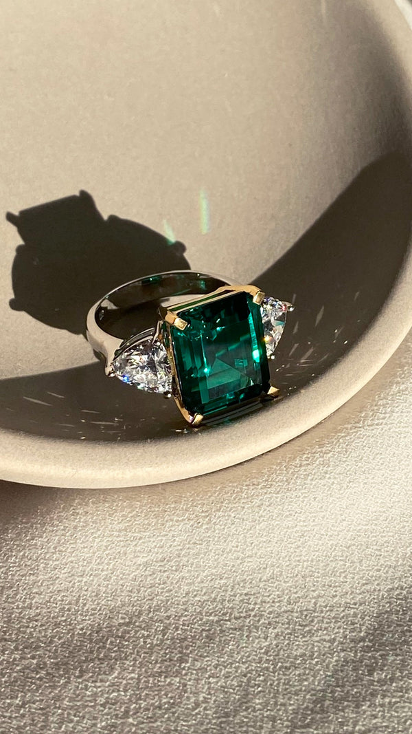 Adila Emerald Green Ring Sterling Silver