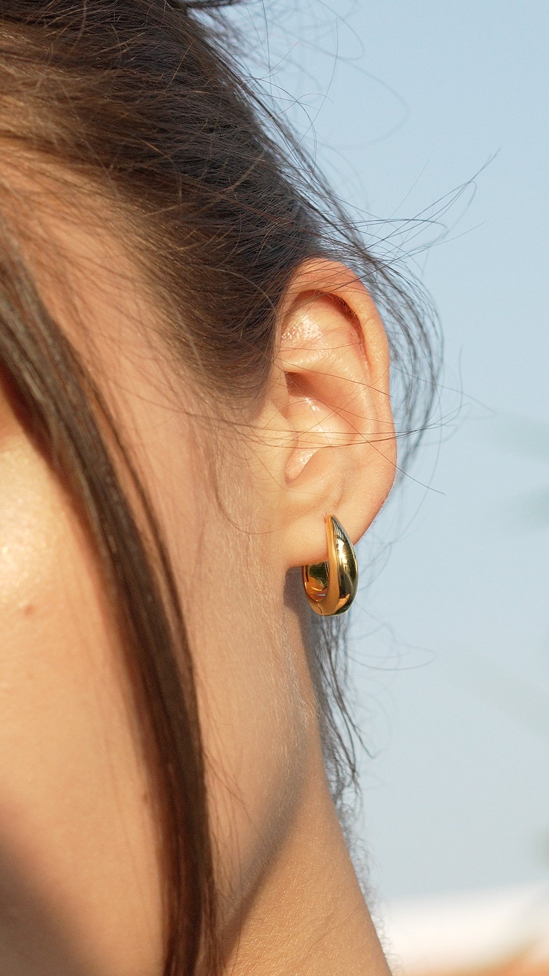 Hera Nude Hoop Earrings Gold Vermeil