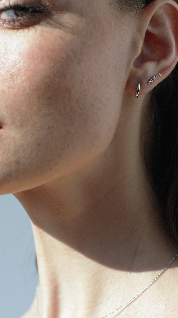 Haru Stud White Gold Plated