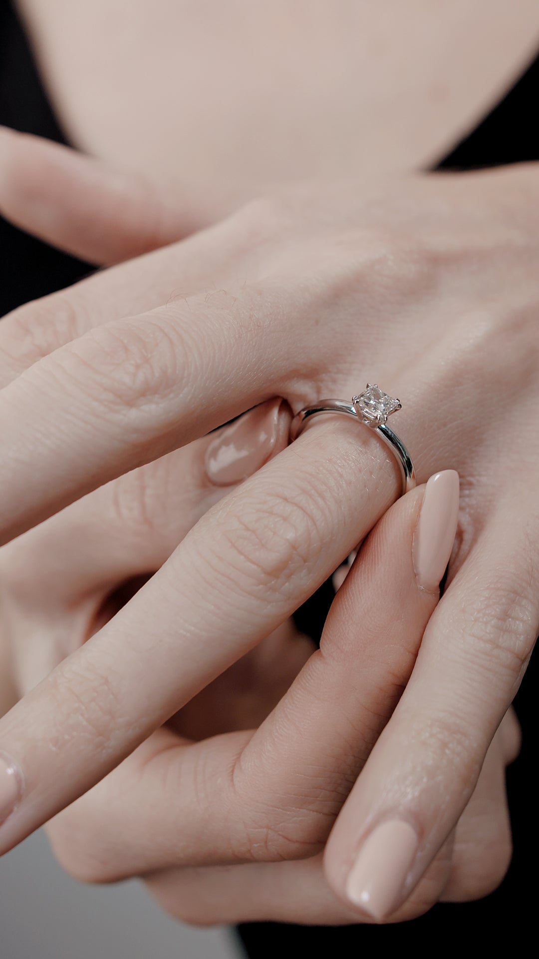 Judy Ring 0.57ct 18K White Gold
