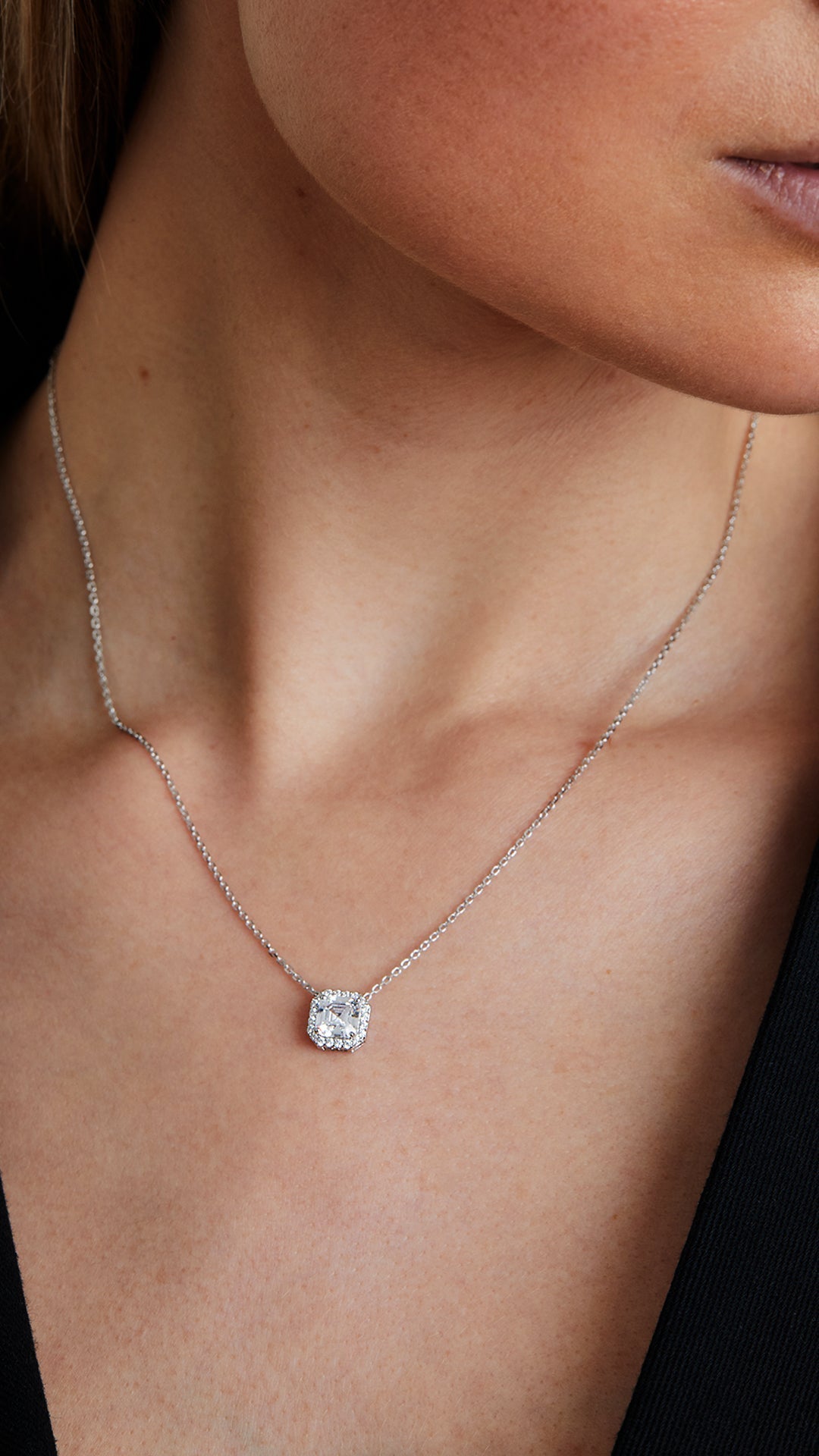 Misha Necklace White Gold Plated