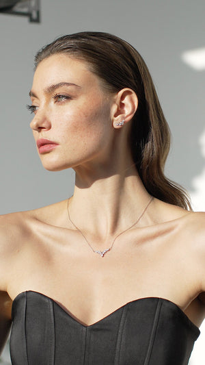 Petal Necklace 9K White Gold
