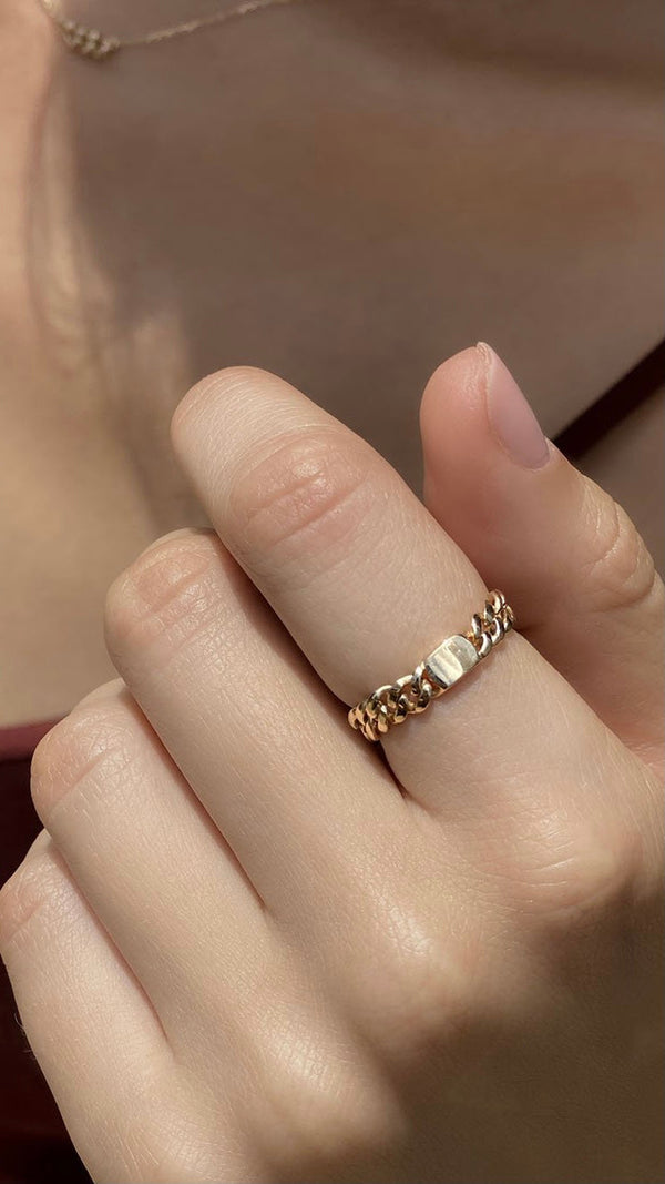 Selma Ring 9K Yellow Gold