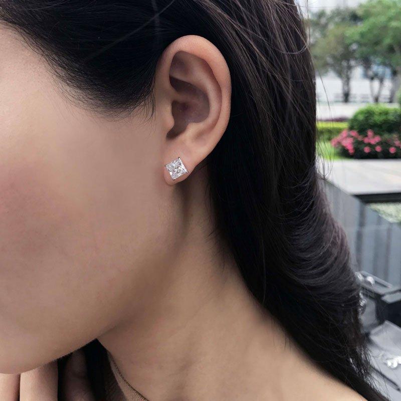9K White Gold Princess Stud Earrings