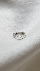 Akari Hoop 9K White Gold