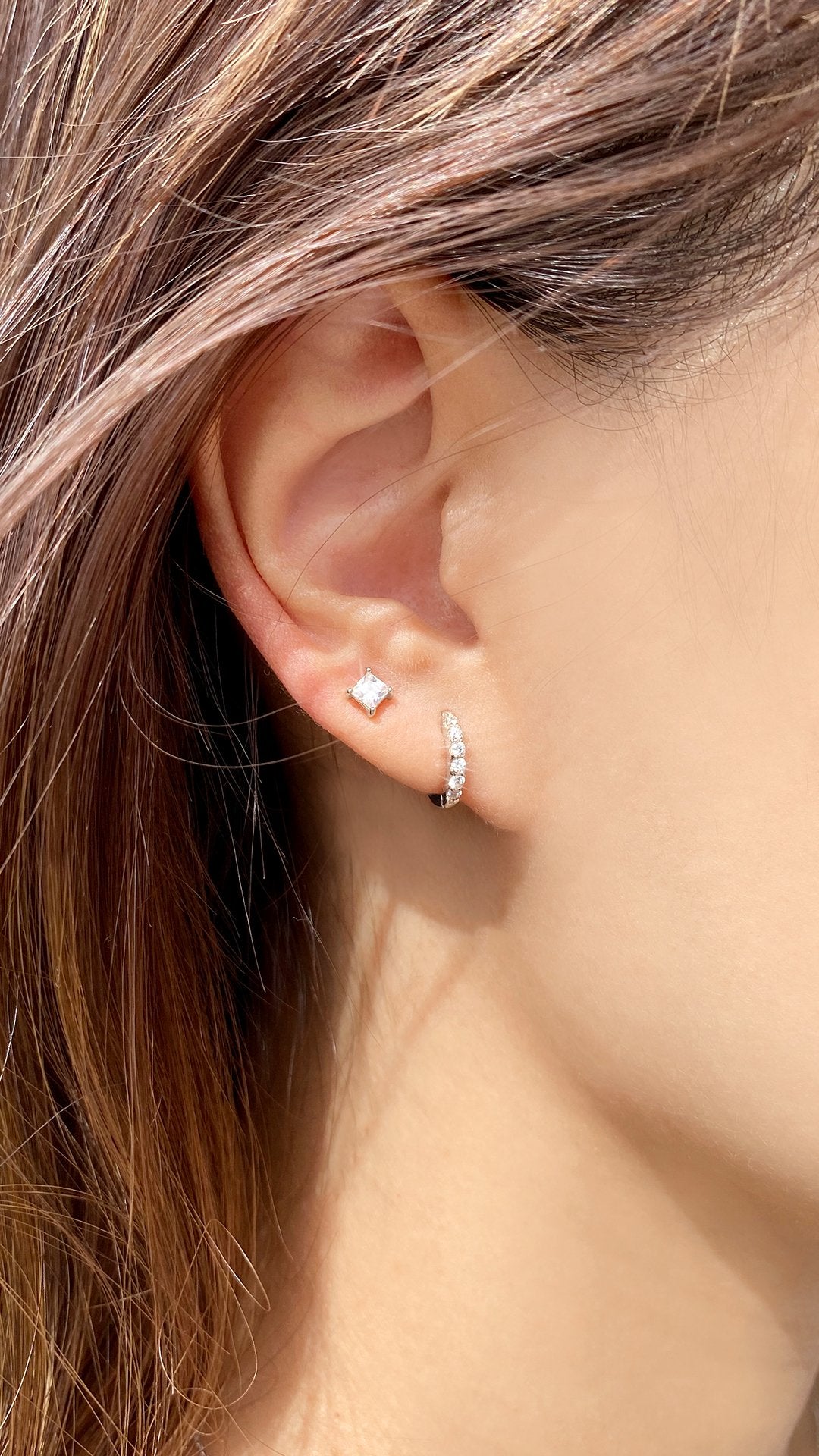 Devon Hoops 9K White Gold
