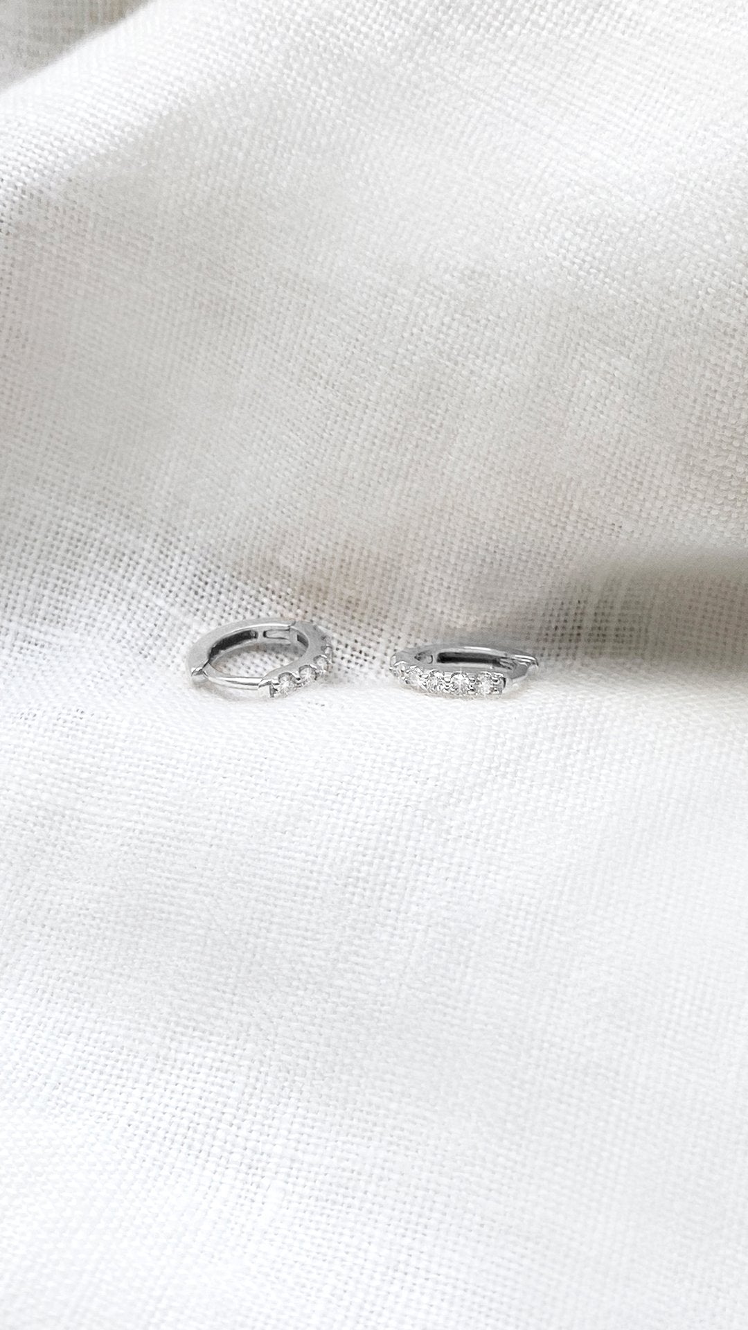 Devon Hoops 9K White Gold