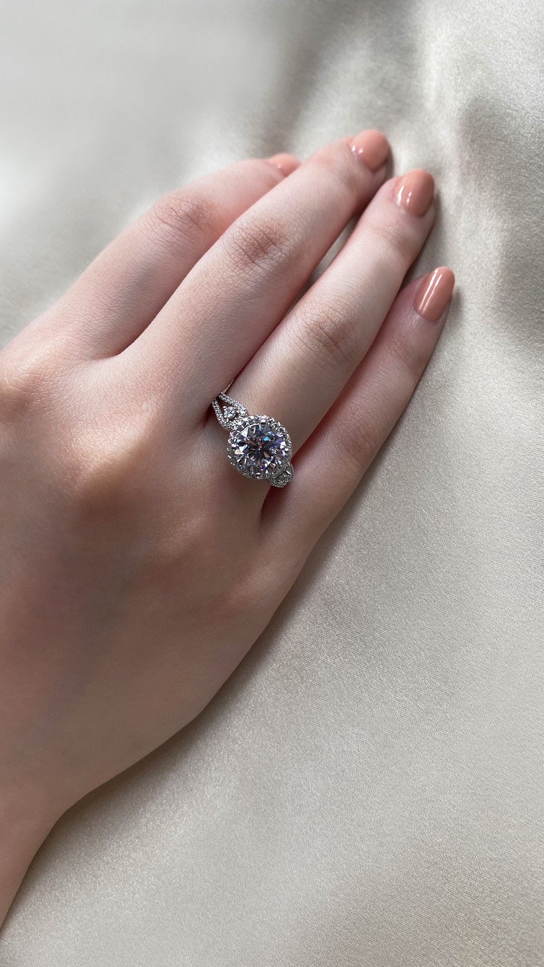 Evie Ring 18K White Gold