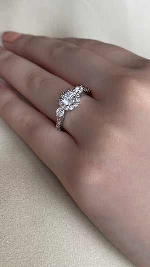 Rosalia Ring 18K White Gold