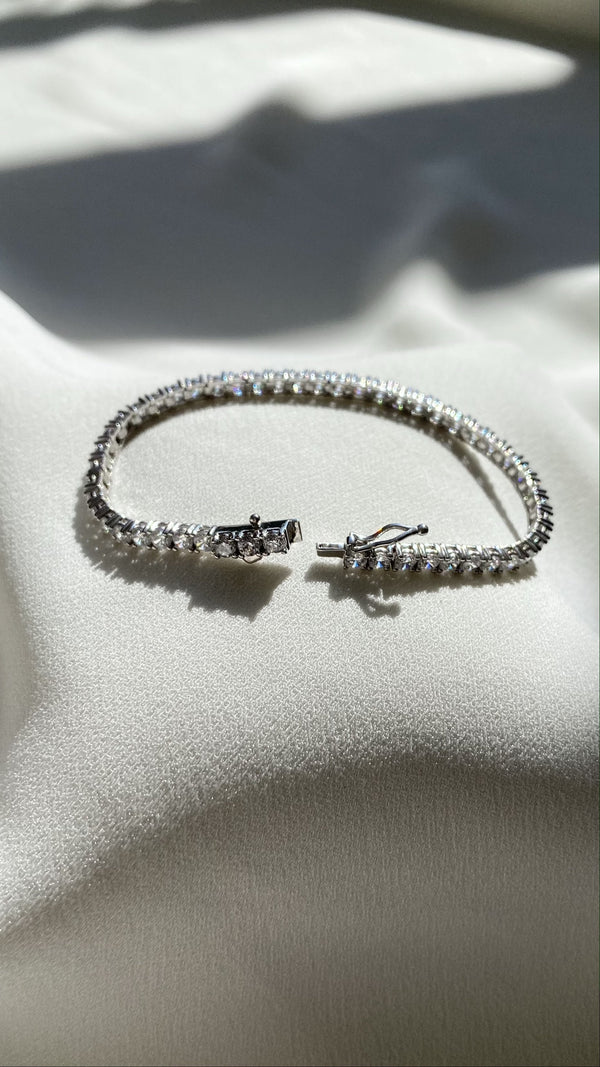 Vianne Round Prong Tennis Bracelet Silver